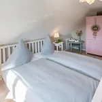 Nyaraló Polly By Interhome Dornum